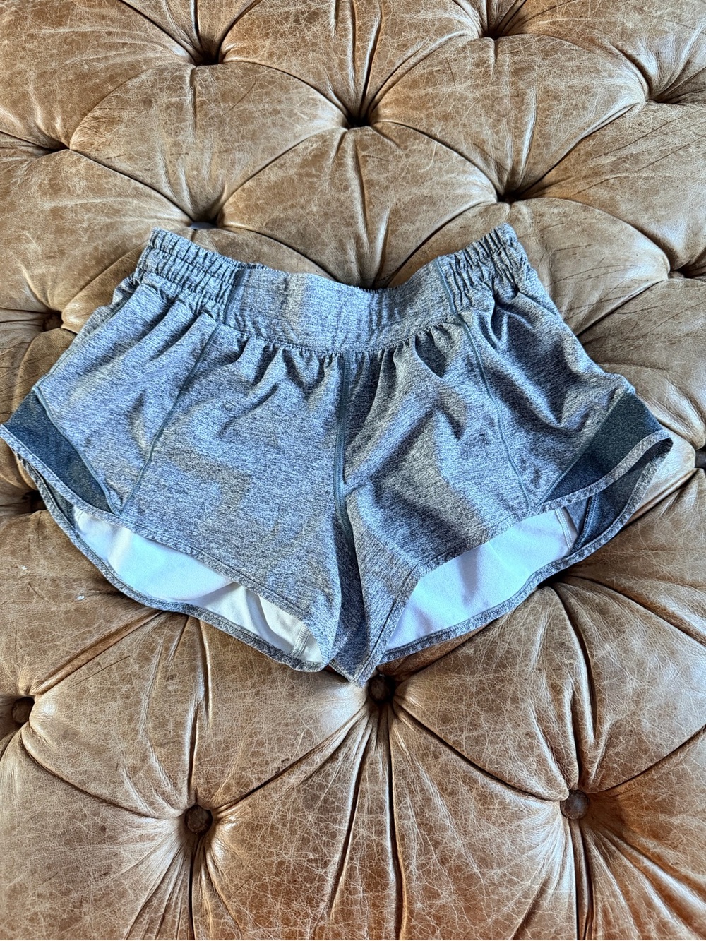 Lululemon Hotty Hot Short 2.5” Size 6 Heather Gray Running Athletic Shorts